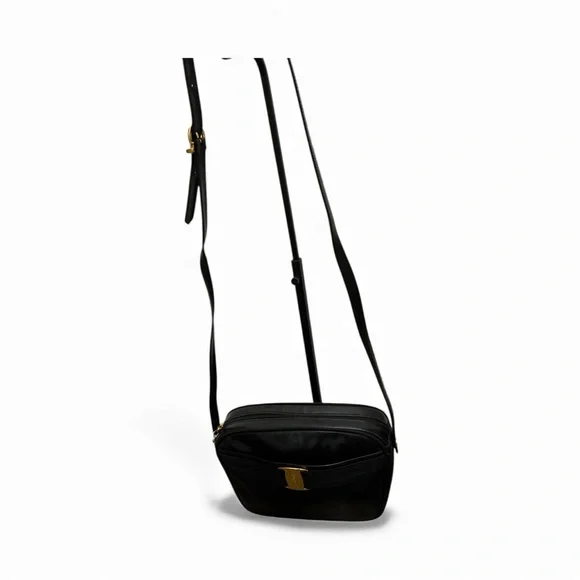 Salvatore Ferragamo Black Leather Bag - Picture 4 of 13
